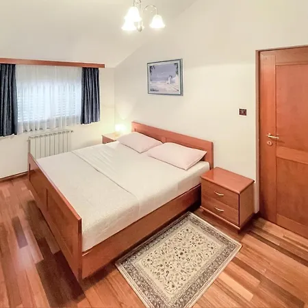 Appartement 1 Bedroom Awesome In Kukci