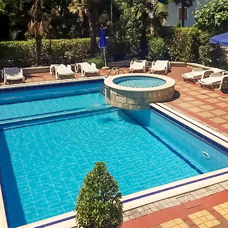 Apartament 1 Bedroom Awesome In